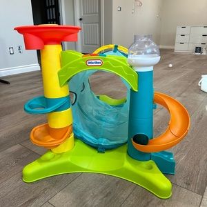Little tikes 2in1 activity tunnel